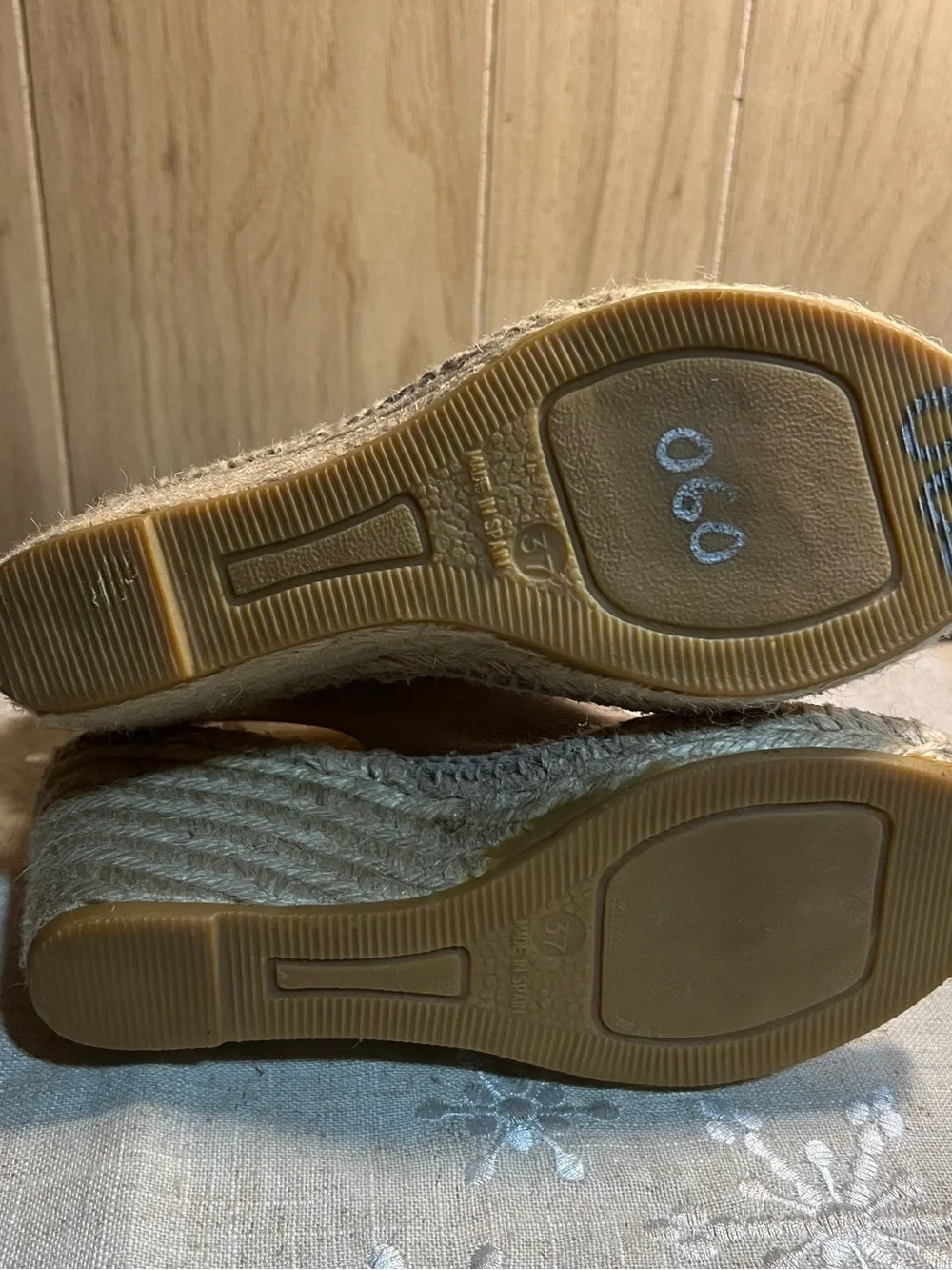 Kanna Sz 6.5 Tan Suede Espadrille Buckle Strap Wedge Sandals Made in Spain NEW